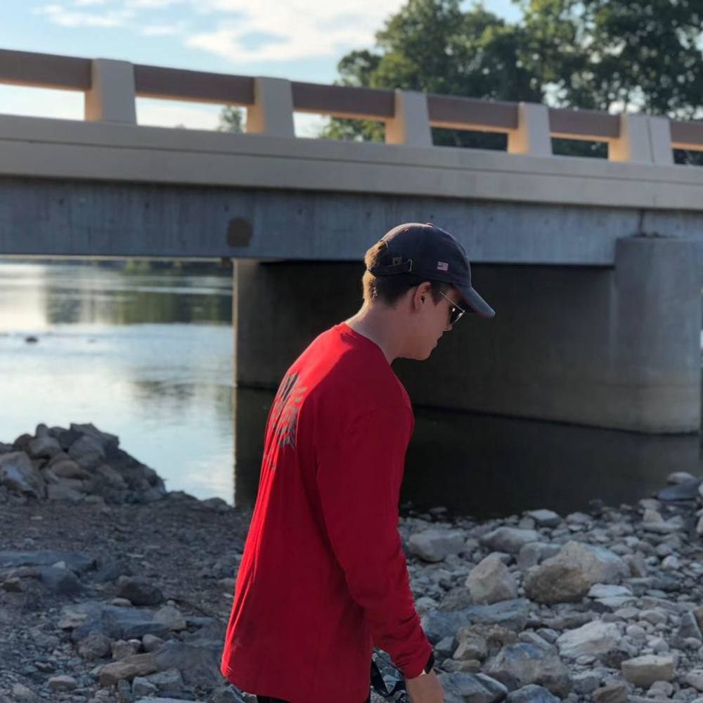 Meet your Posher, Aidan